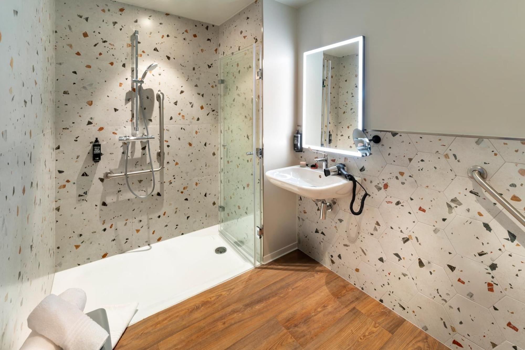 Отель Ibis Styles Strasbourg Centre Republique Экстерьер фото