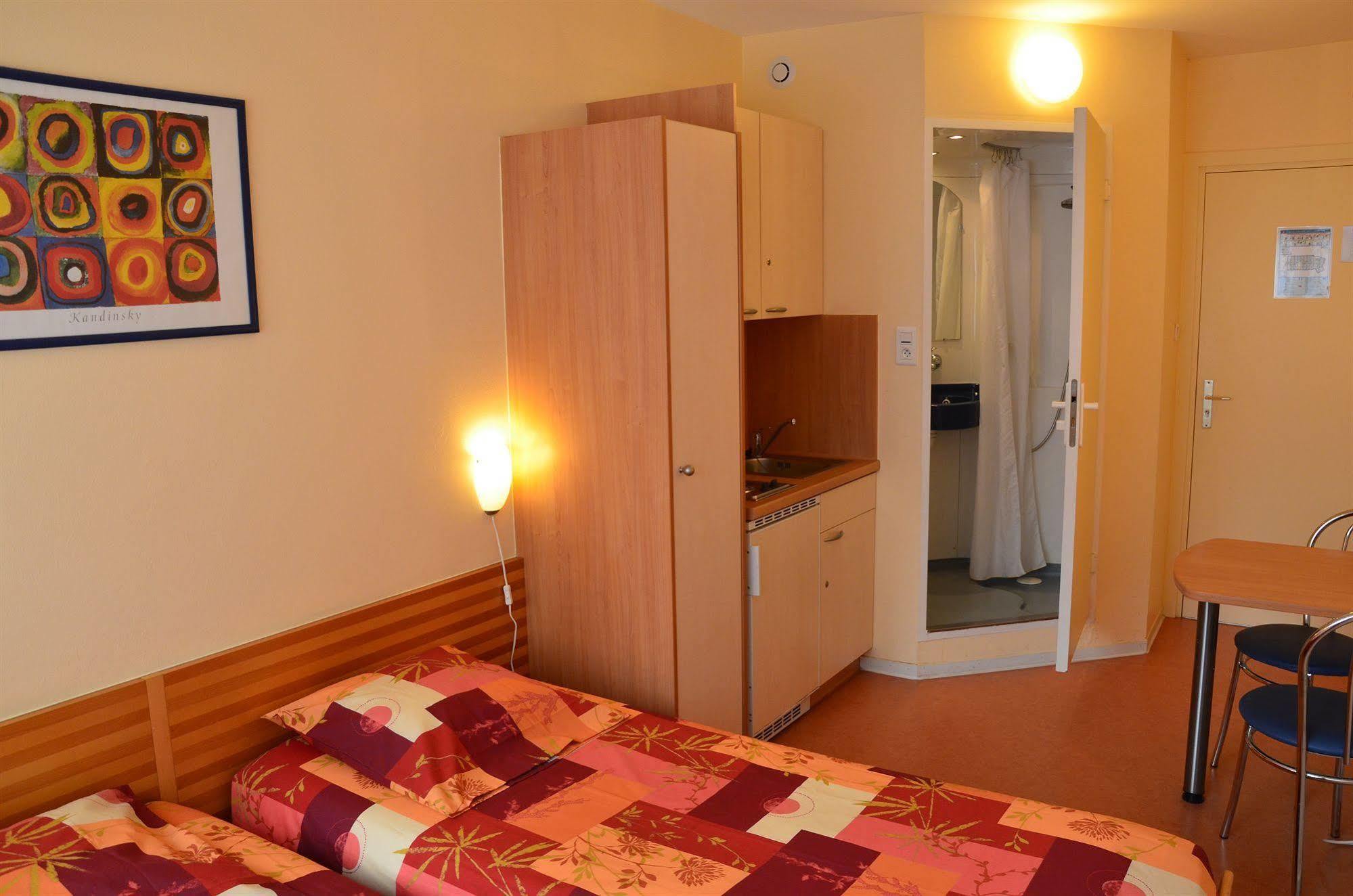Отель Ibis Styles Strasbourg Centre Republique Экстерьер фото