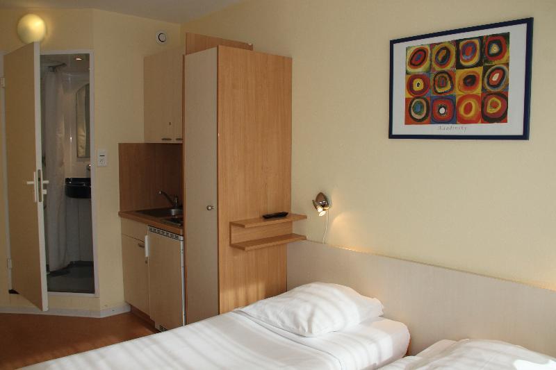 Отель Ibis Styles Strasbourg Centre Republique Экстерьер фото